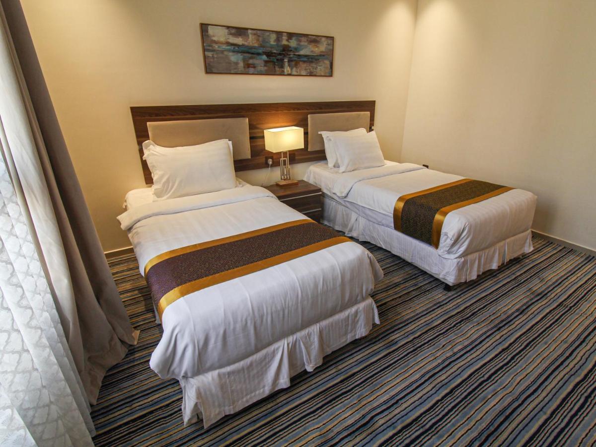 ג'דה Friesian Hotel Suites מראה חיצוני תמונה