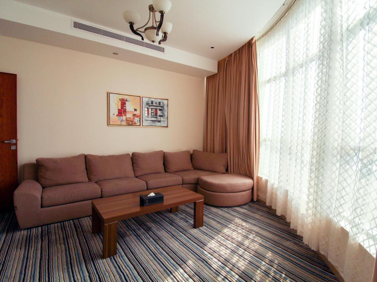 ג'דה Friesian Hotel Suites מראה חיצוני תמונה