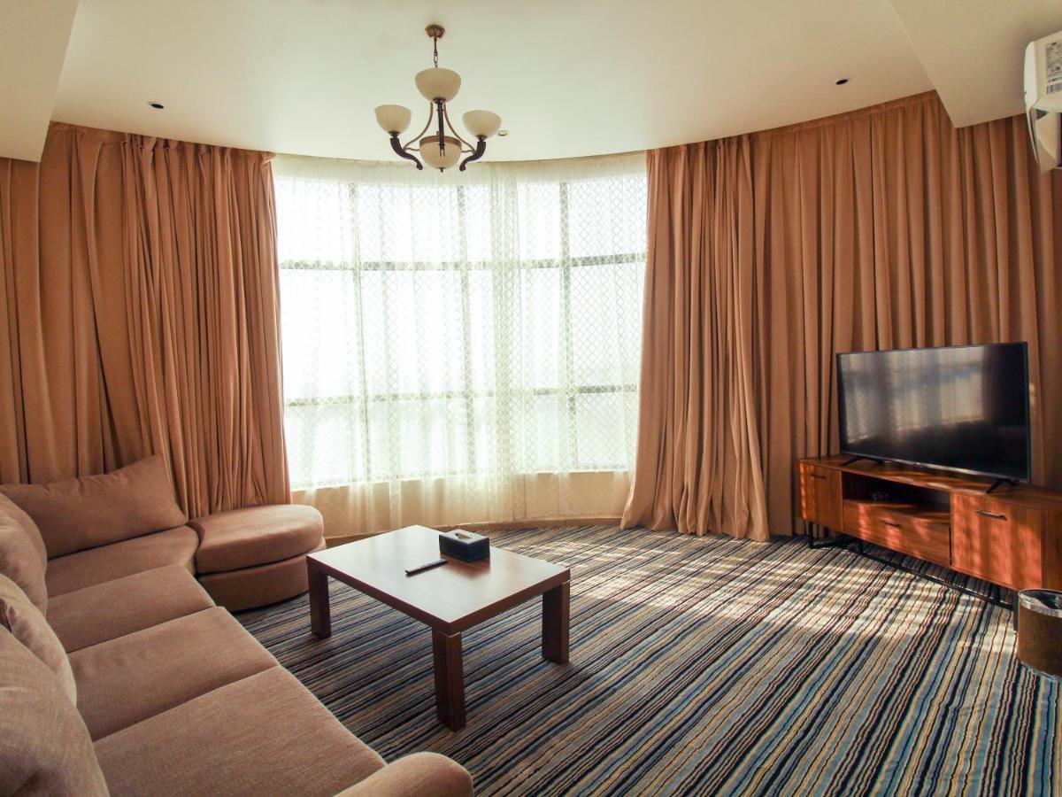 ג'דה Friesian Hotel Suites מראה חיצוני תמונה