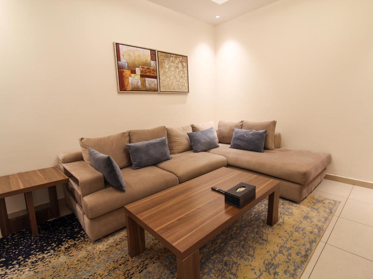 ג'דה Friesian Hotel Suites מראה חיצוני תמונה