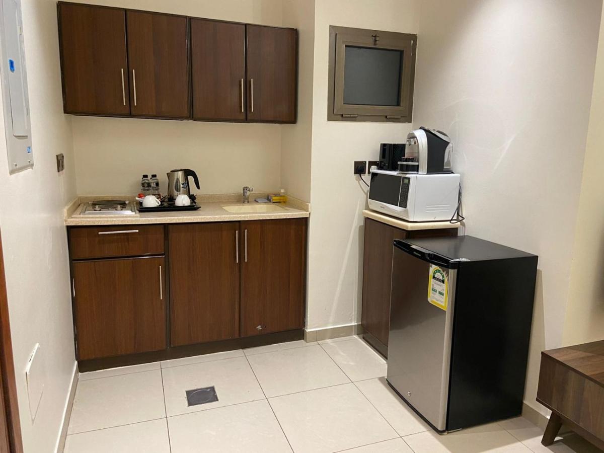 ג'דה Friesian Hotel Suites מראה חיצוני תמונה