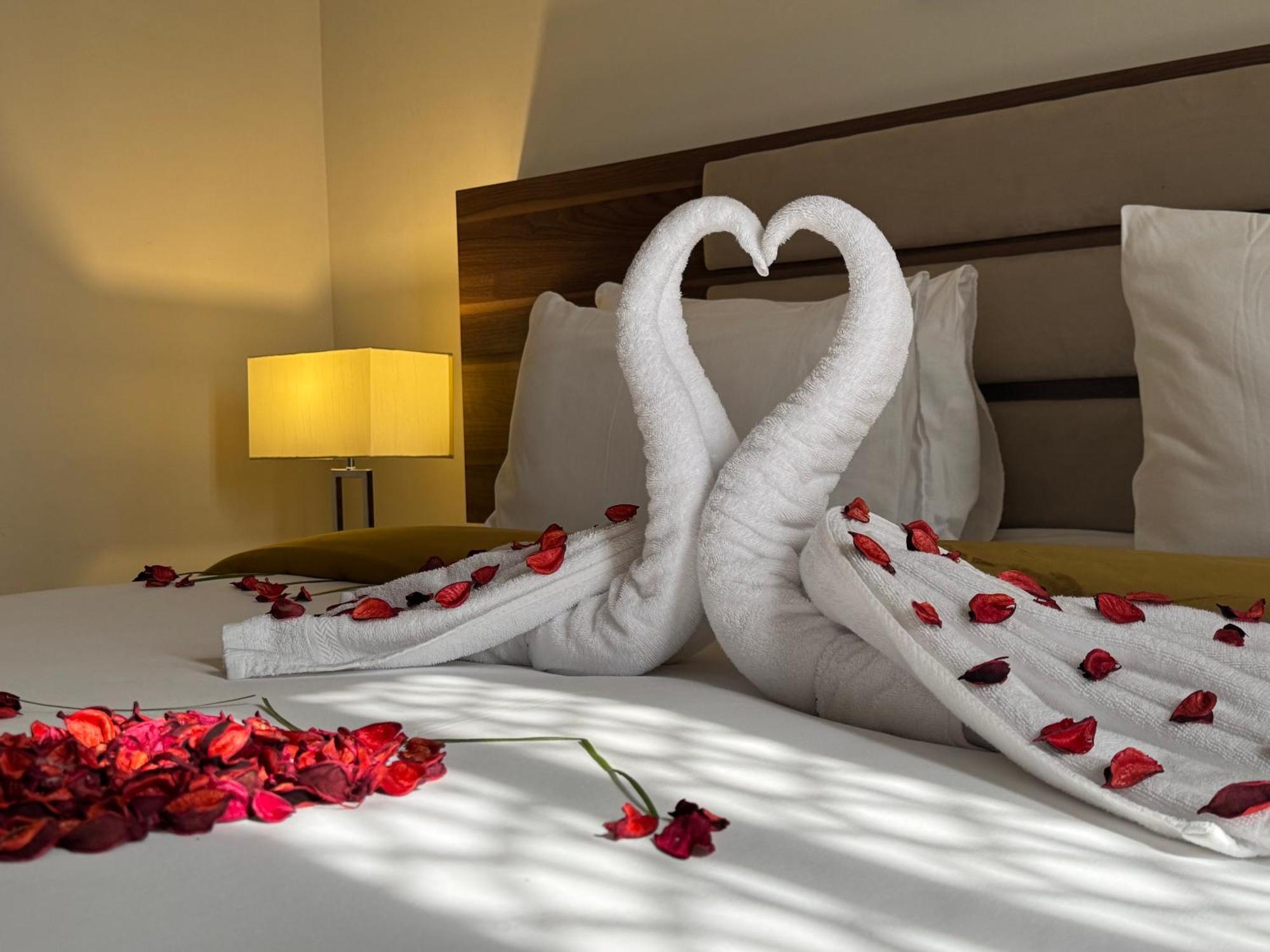 ג'דה Friesian Hotel Suites מראה חיצוני תמונה