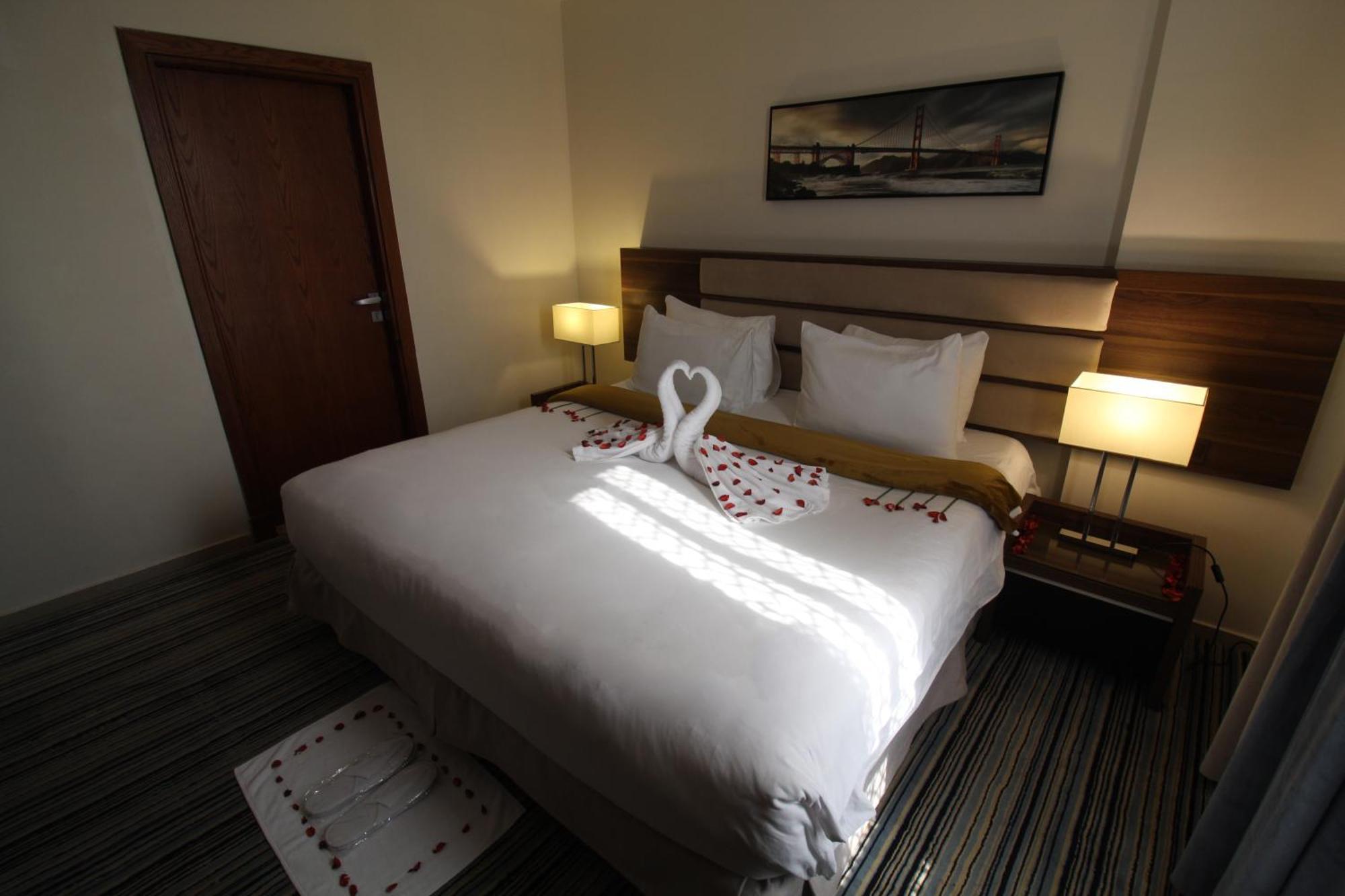 ג'דה Friesian Hotel Suites מראה חיצוני תמונה